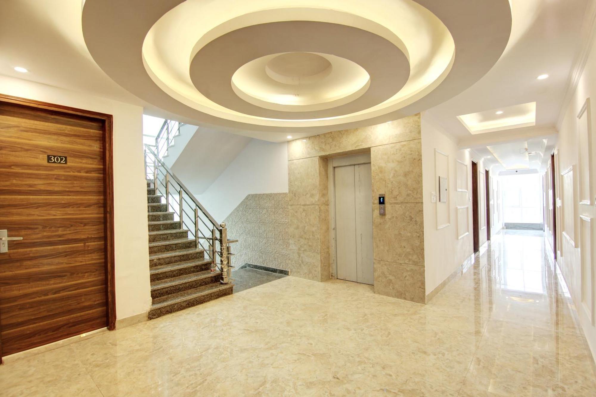 Hotel The Emporio Grand Near Vaishali Metro Station ガーズィヤーバード エクステリア 写真
